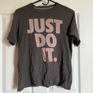 Small, grey nike tshirt